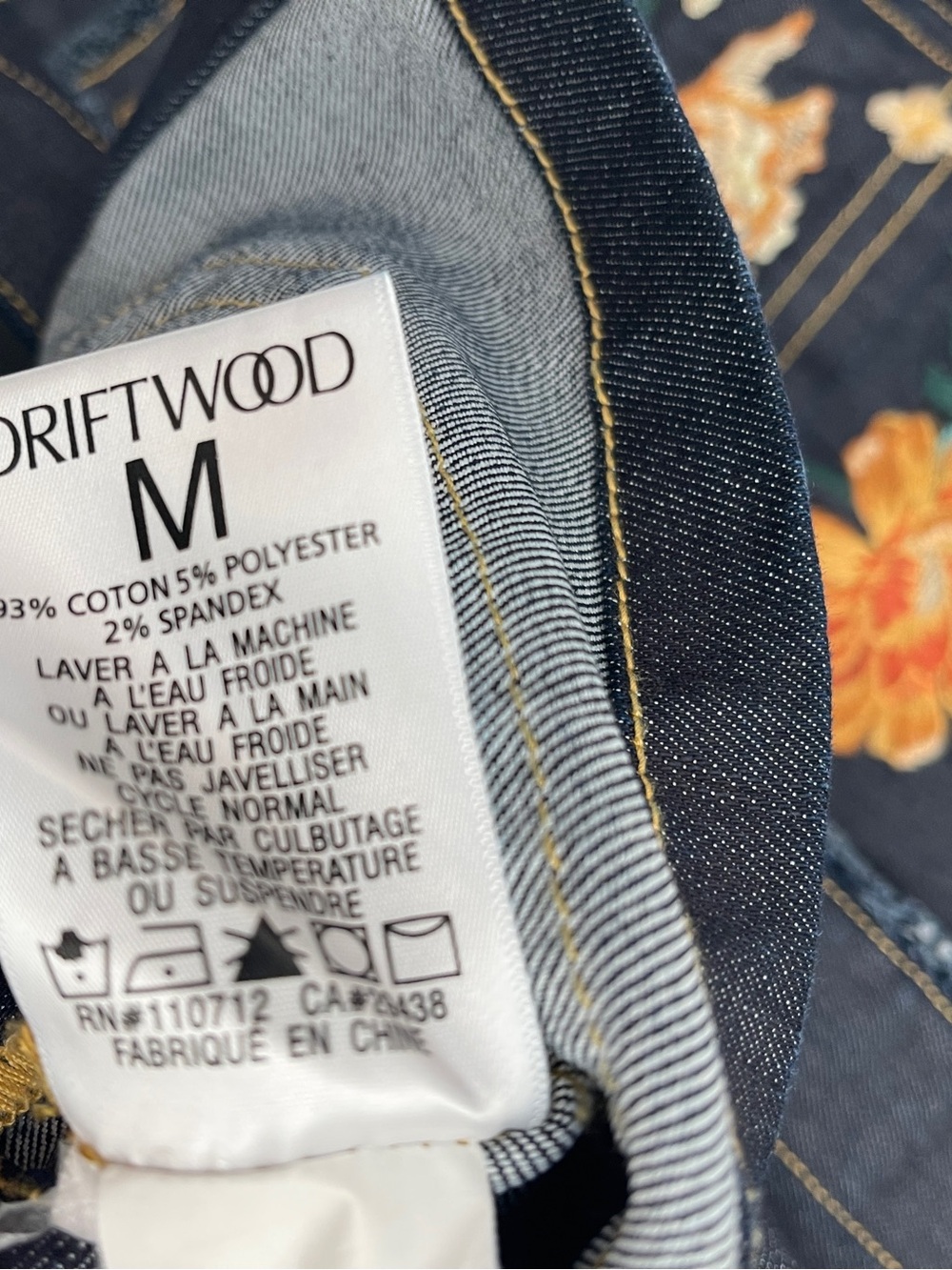 NWT Driftwood Embroidered Floral Denim Jacket Size Medium - Picture 6 of 6